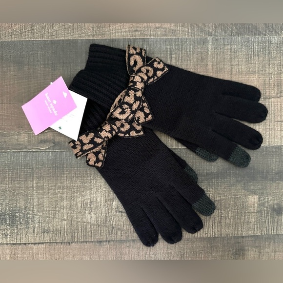 kate spade Accessories - Kate Spade Leopard Black Gloves NWT